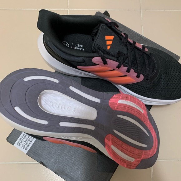 👟 women’s adidas sz 8.5 ⭐️⭐️⭐️⭐️⭐️ - Picture 2 of 3